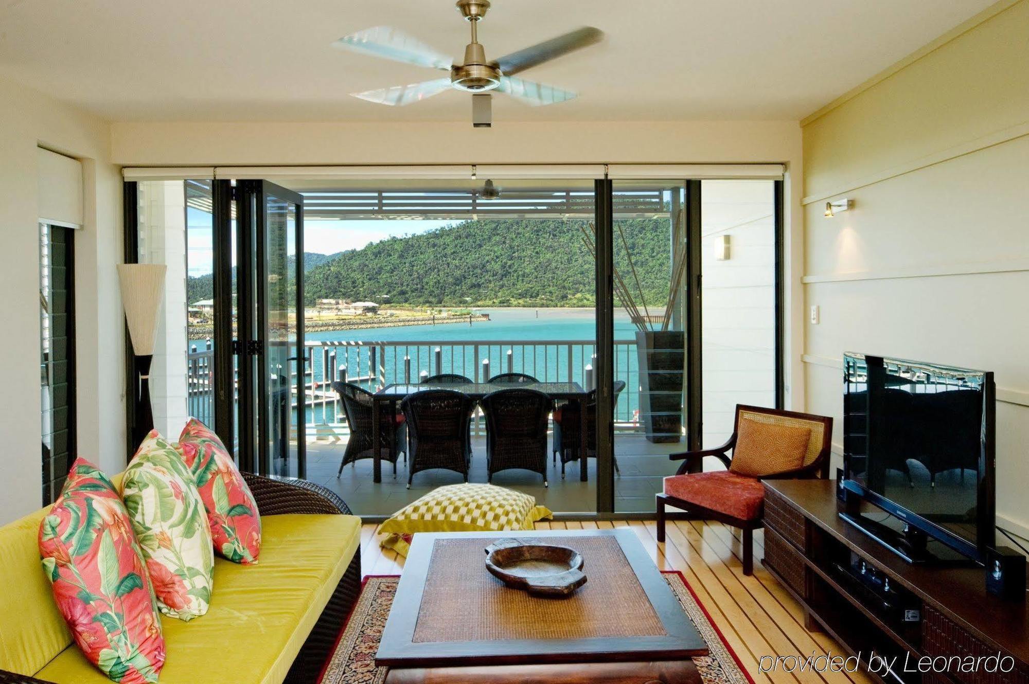The Boathouse Apartments Airlie Beach Habitación foto